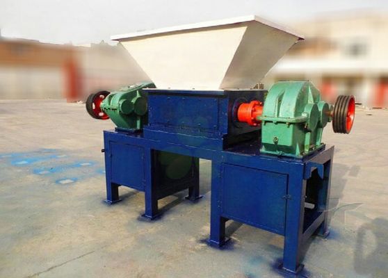 China Pneumático bonde que Shredding o equipamento, fase de borracha da máquina 380V/50Hz/3 da migalha fornecedor