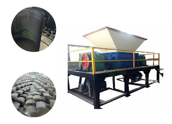 China Máquina de madeira Waste da retalhadora de quatro eixos com a capacidade 4-5t/H de baixo nível de ruído fornecedor